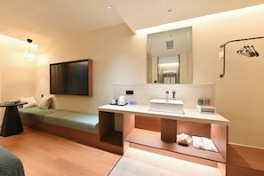 Comfort Double Room | Bathroom - yonghe yard hotel (Beijing)