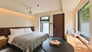 Deluxe Double Room, Garden View
