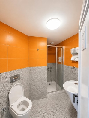 Standard Room | Bathroom | Shower, hair dryer, towels, soap - Alada Saphire Bozcaada (Bozcaada)