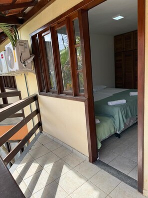 Room - Village dos bosques 43 (Porto Seguro)