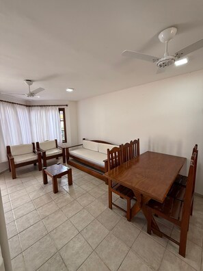 Interior - Village dos bosques 43 (Porto Seguro)