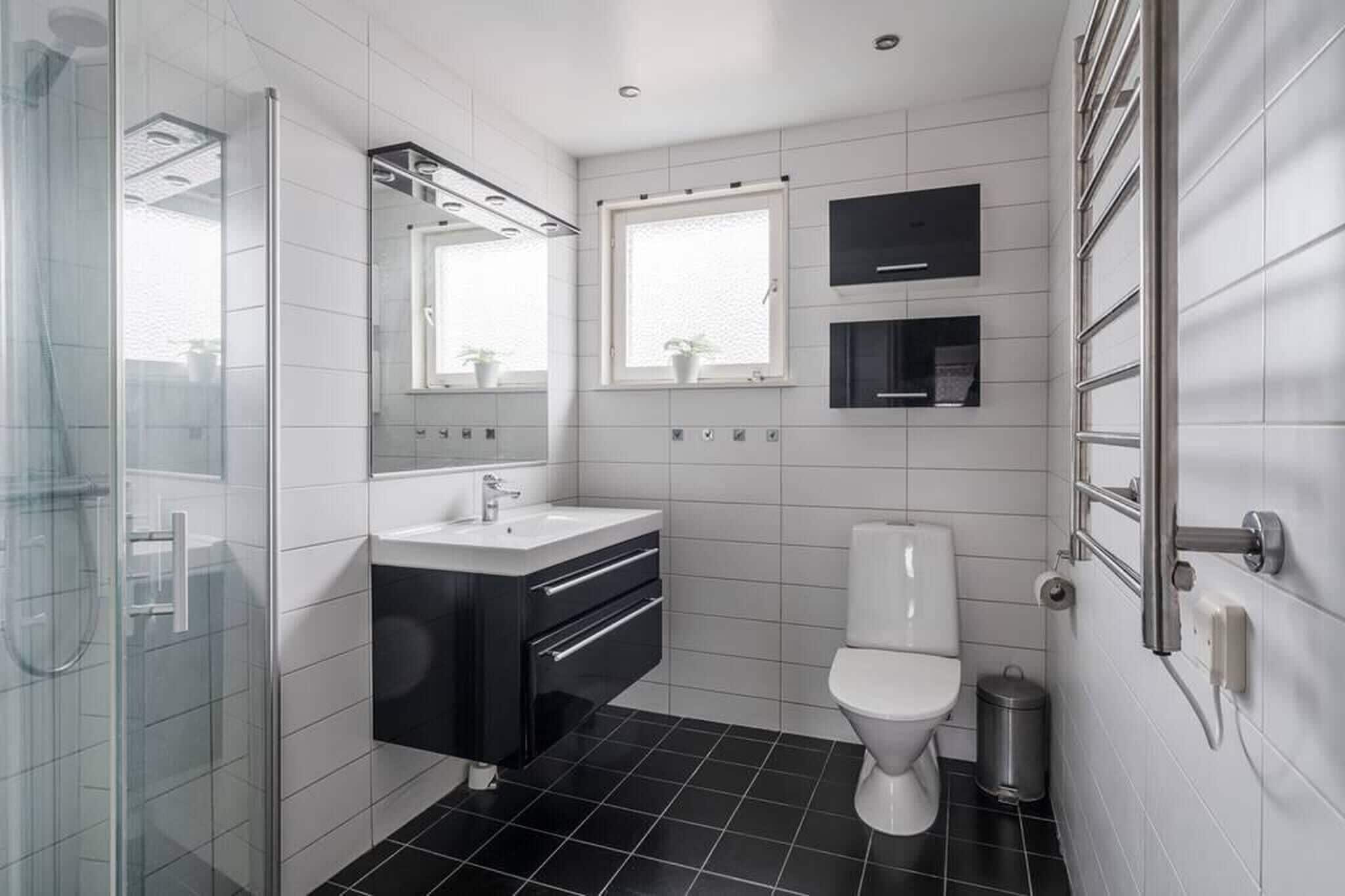 Hus, 4 soverom, balkong | Bad