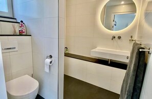 Bathroom - Studio Margriet - coming home to Bergen (Bergen)