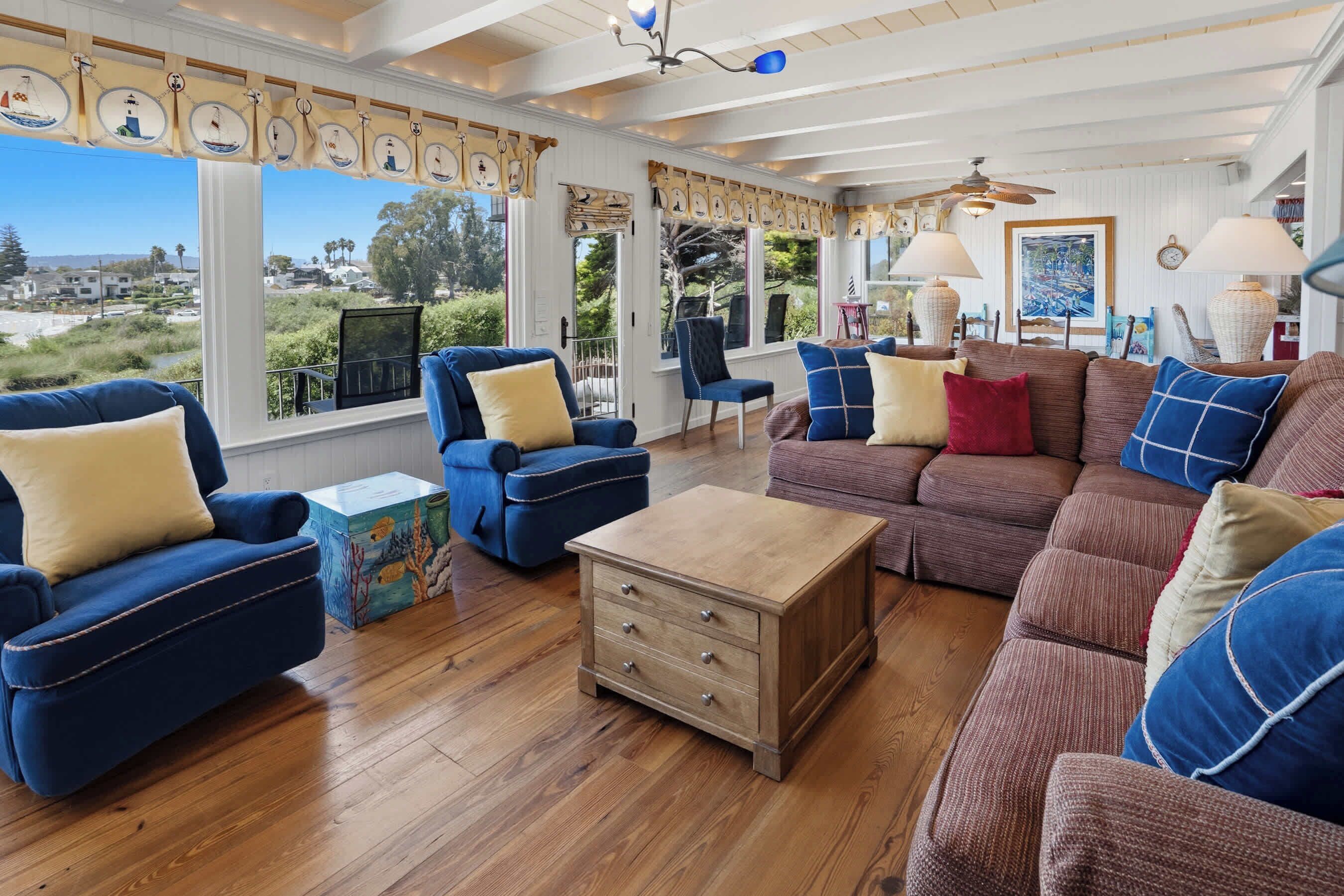 Twin Lakes Hideaway: Oceanview Property - Santa Cruz, CA