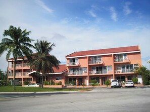 Ngoại thất
