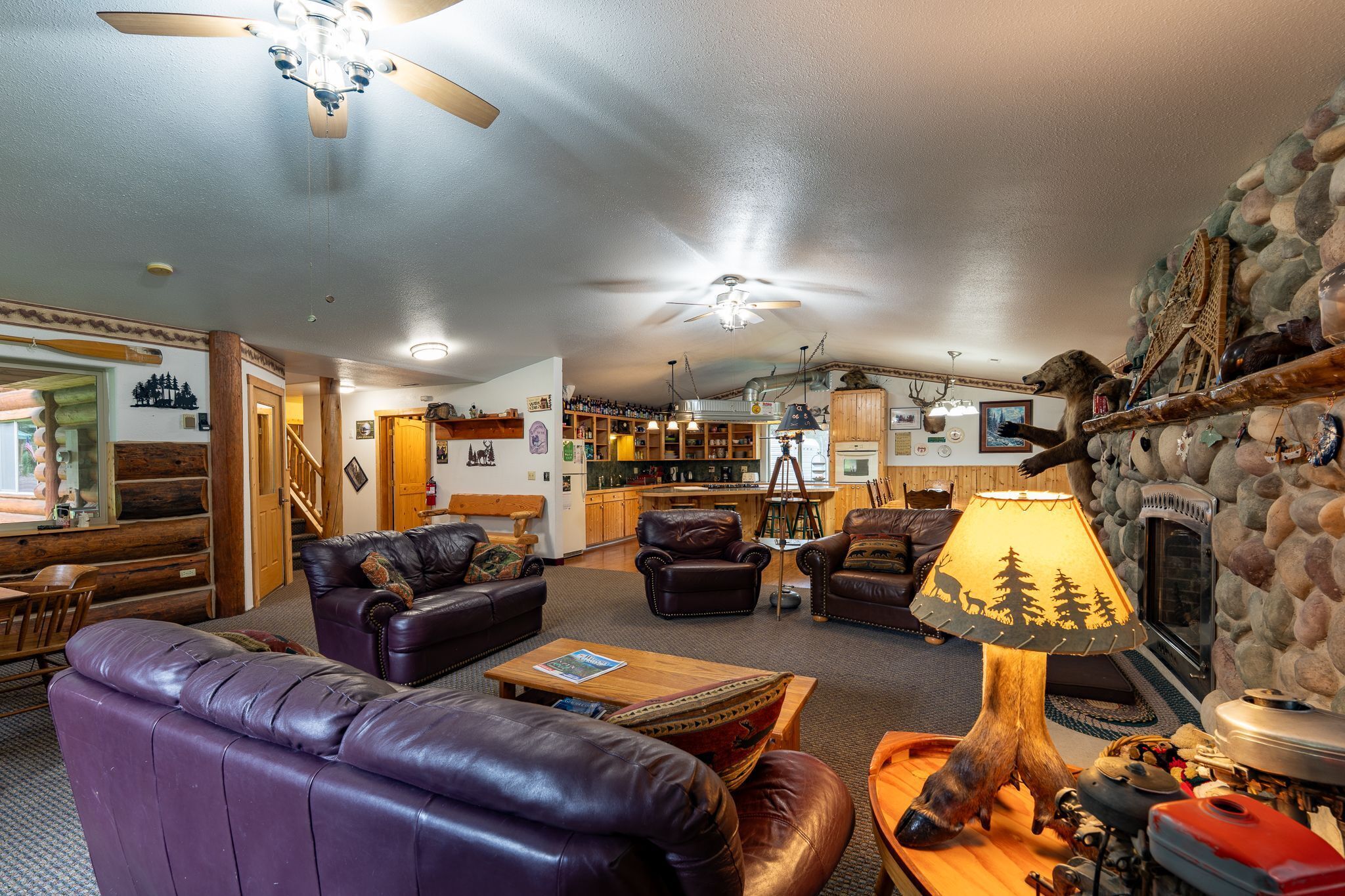 Grizzly Lodge Near Wallowa Lake - Joseph, OR