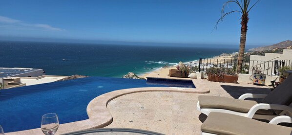Pool - Casa Amigos - Large 3 Bdrm Pedregal Beach Villa. (Cabo San Lucas)