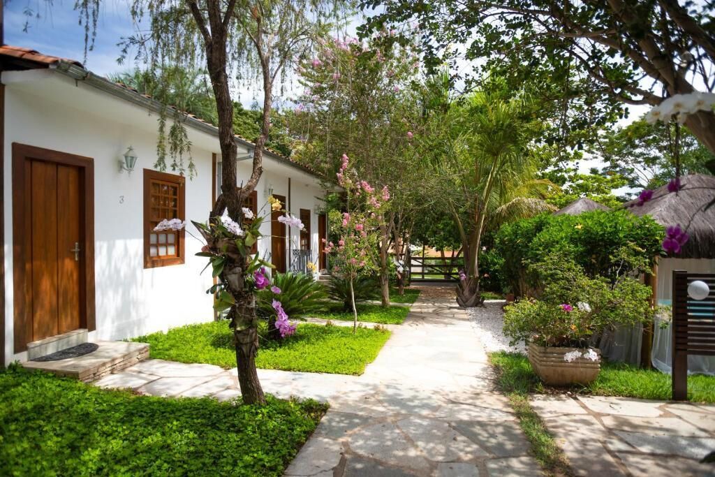 Luxury Double Room, Garden View | Property grounds