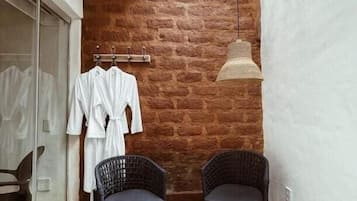 Luxury Double Room, Garden View | Interior