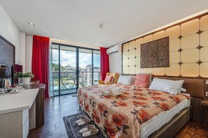 Room - Walk to Kata Beach Fully Loaded amenity C184 (Tambon Karon)