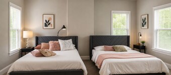 Stunning Parkview 3BR Hideaway, Balcony Suite & More!
