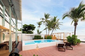 Pool - Wander at Bayside 19 | Upstairs Sea-View Room, bathtub & sunset (sleeps 4) (Hua Hin)
