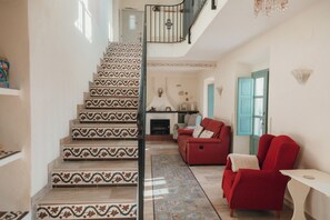 Smart TV, fireplace, books - PRIVILEGE FARMHOUSE (Lanjarón)