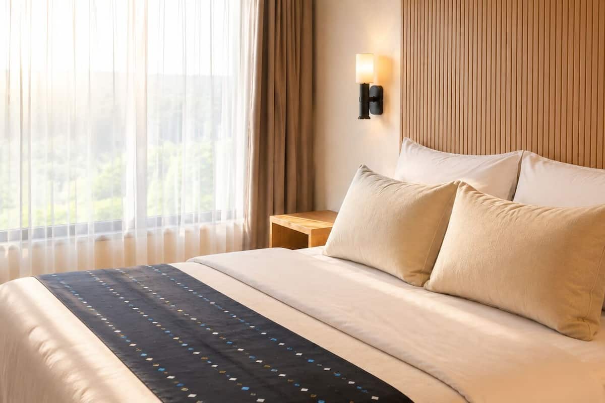 Deluxe Double Room, Balcony, Garden View | Garden view