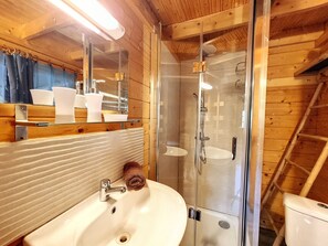 Bathroom - Joli Cœur - Jacuzzi - Terrasse - Jardin (Saint-Louis)