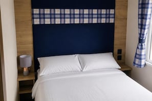 3 chambres, fer et planche à repasser, accès au Wi-Fi (inclus)