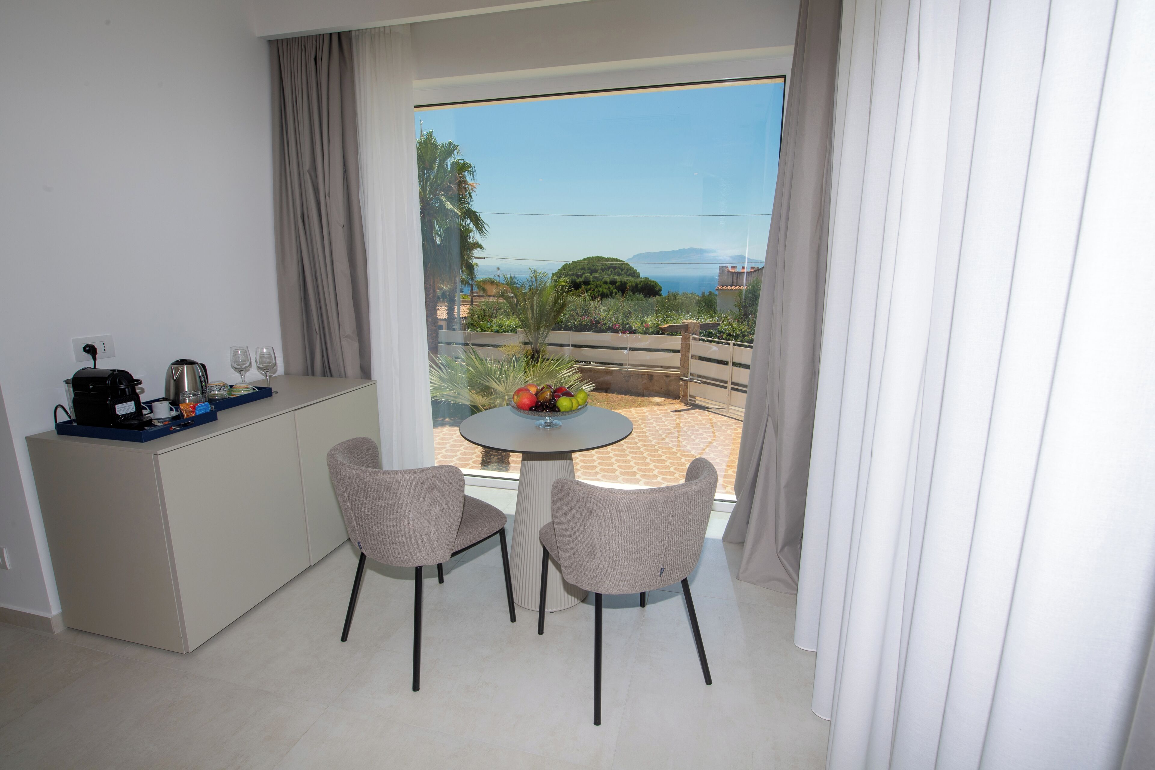 Habitación doble, vistas al mar (Camera Queen vista mare) | Wifi gratis