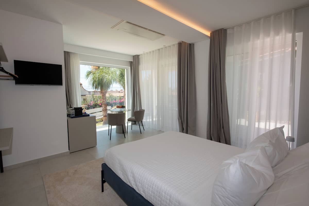 Double Room, Sea View (Camera Queen vista mare) | WiFi (free)