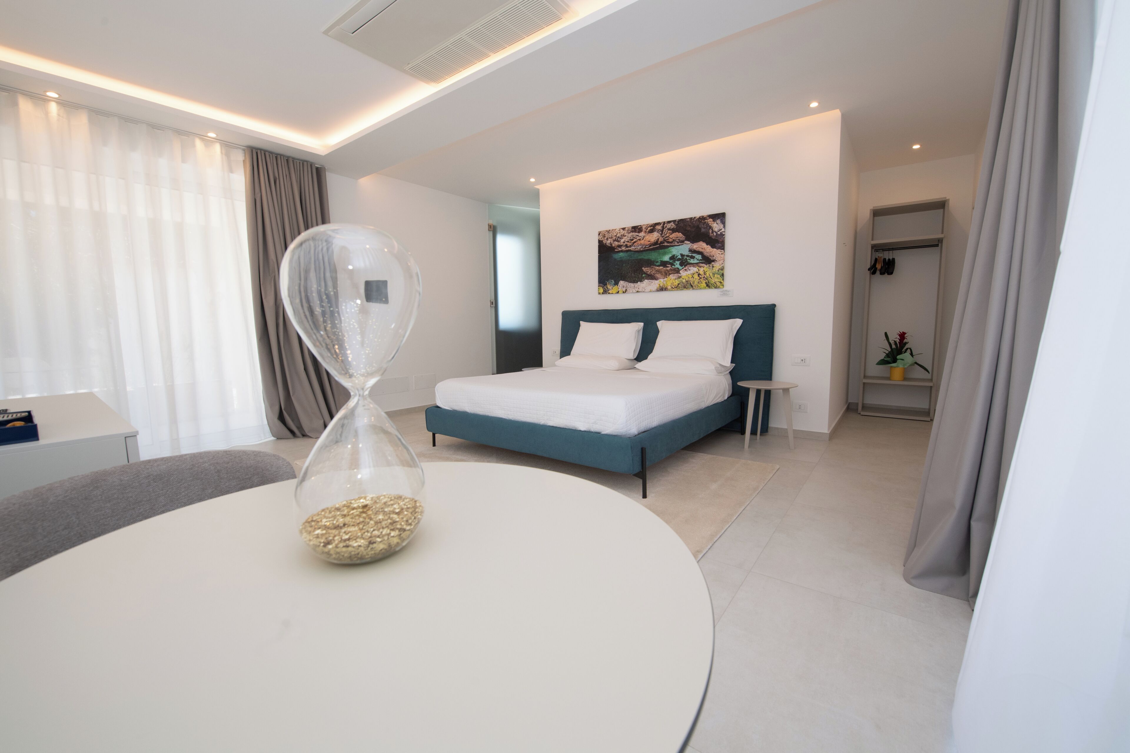 Habitación Confort doble, vistas a la piscina (Camera KING vista piscina) | Wifi gratis