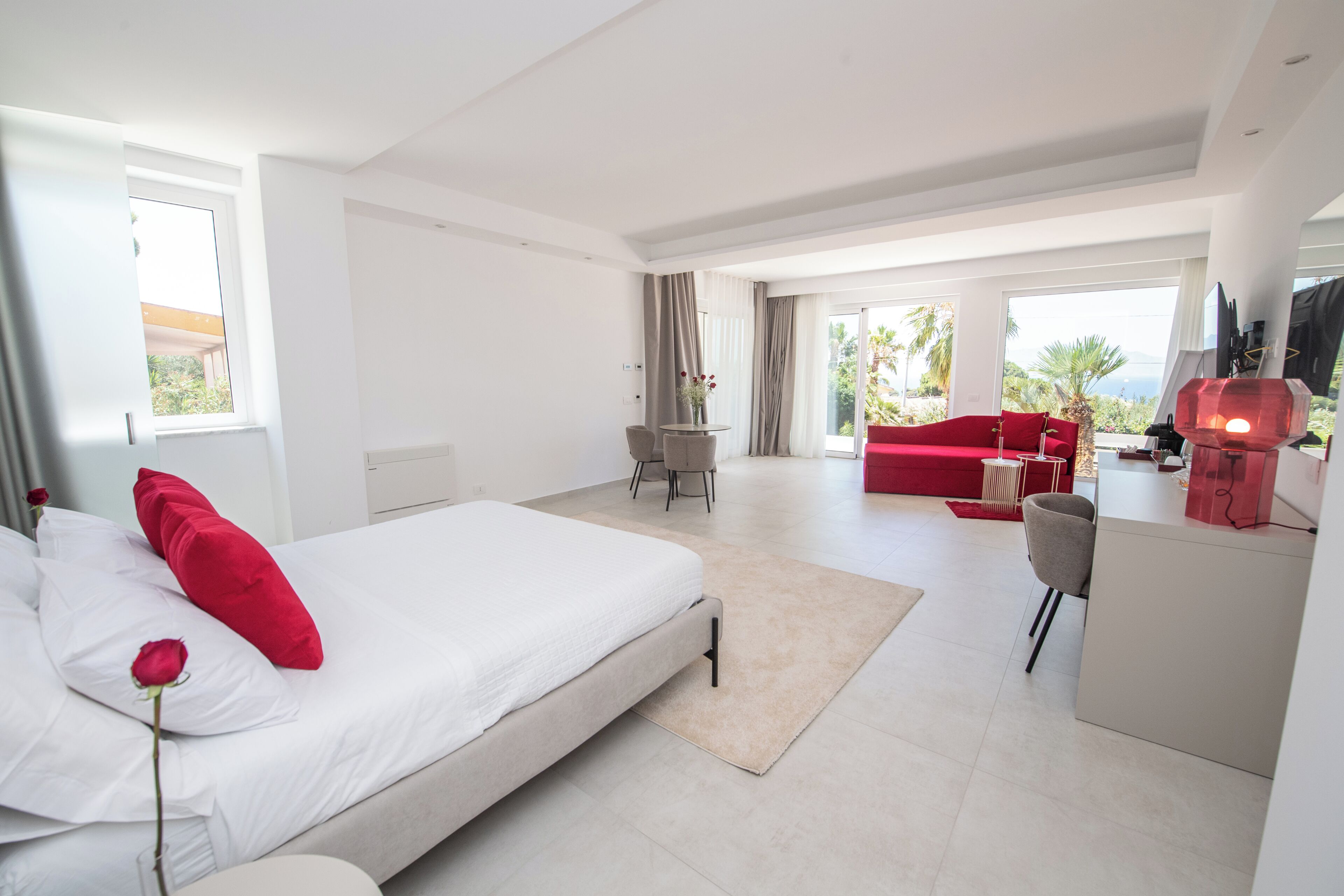Habitació quàdruple de luxe, pati, vistes al mar | Wifi gratuïta 