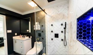 Bathroom - Luxury Farm Retreat *Hot Tub •2BR •Near Lake Anna (Unionville)