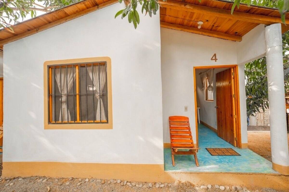 Classic Cabin | WiFi (free), bed sheets