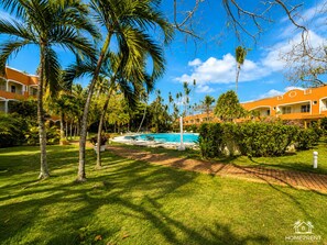 Pool - In the famous Don Cesar residence overlooking the sea (Las Terrenas)