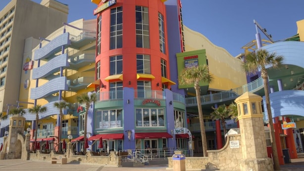 Exterior - Cozy 2 Bedroom Suite in Daytona Beach! rts (Daytona Beach)