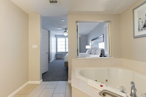Bathroom - Cozy 2 Bedroom Suite in Daytona Beach! rts (Daytona Beach)