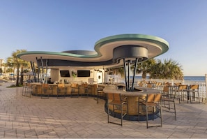 Bar (on property) - Cozy 2 Bedroom Suite in Daytona Beach! rts (Daytona Beach)
