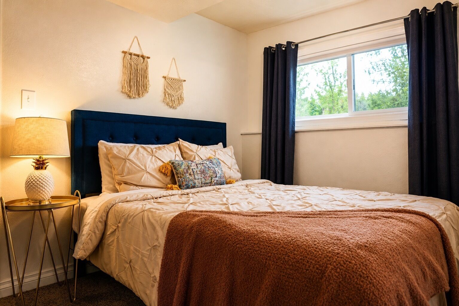 4 bedrooms, WiFi, bed sheets