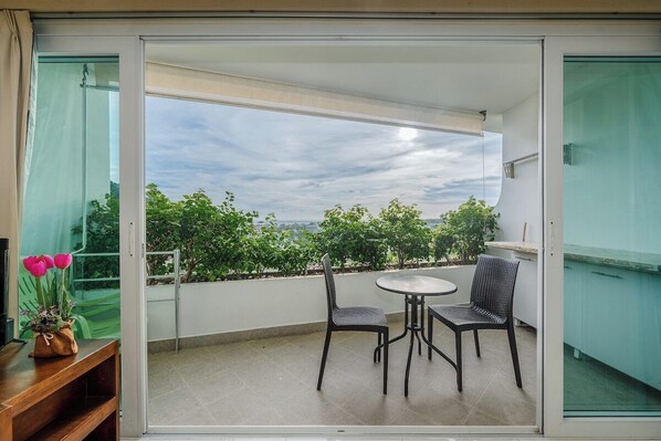 Interior - Panoramic 1BR Pool, Sauna kata ocean view C196 (Karon)