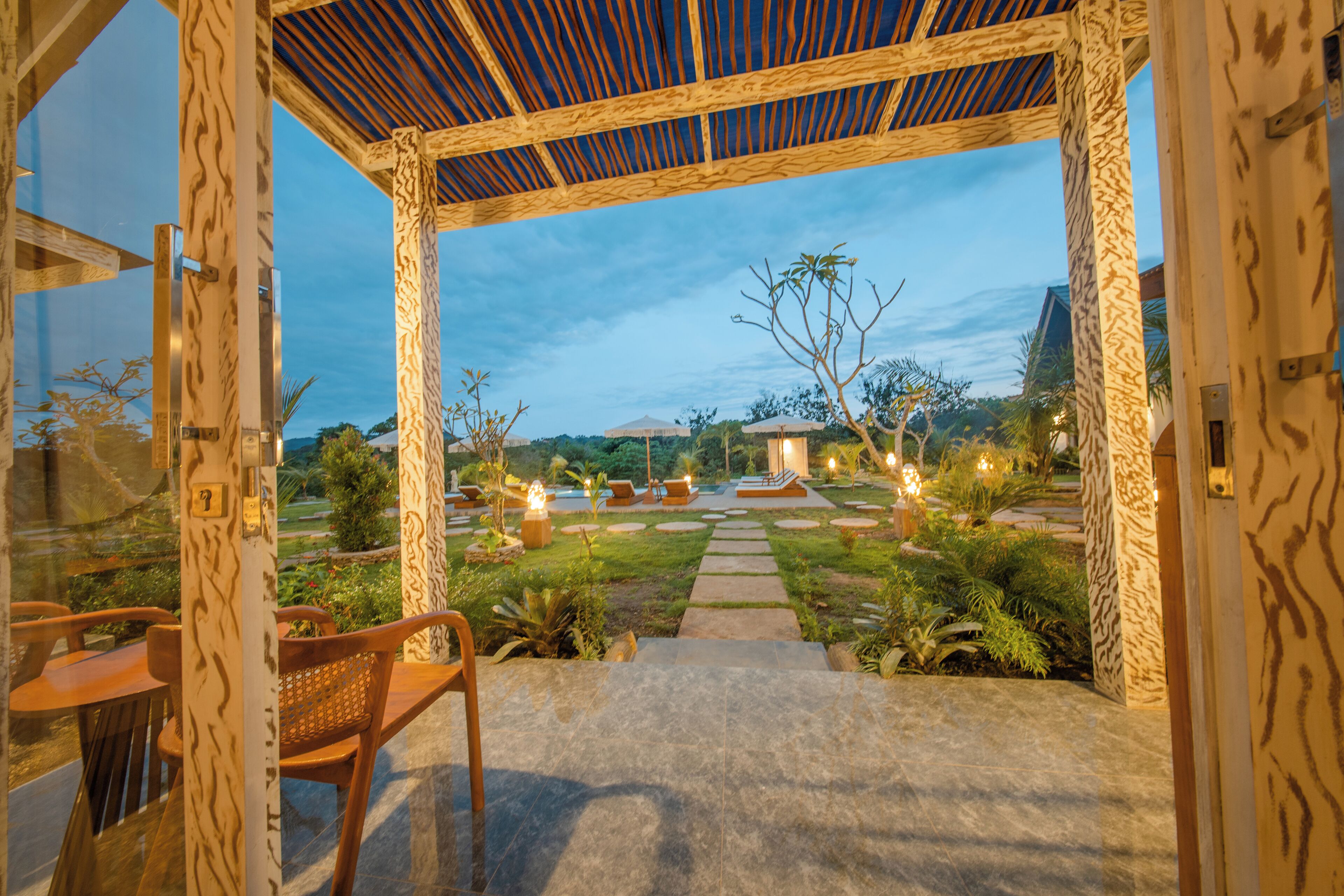 Deluxe Double Room, Pool View | Terrace/patio