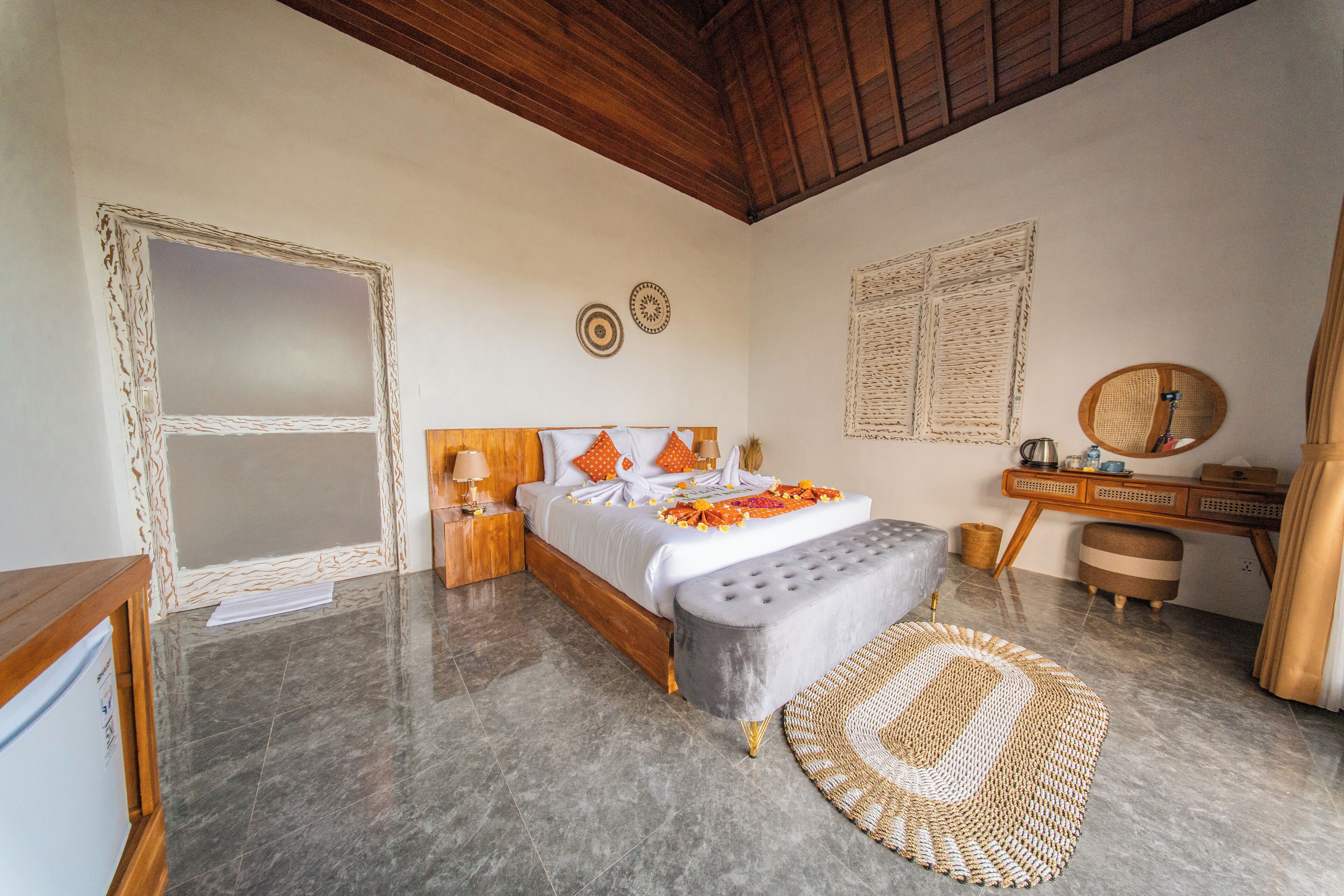 Deluxe Double Room, Pool View | Egyptian cotton sheets, premium bedding, Select Comfort beds, minibar