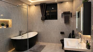 Double Room, Balcony, City View | Bathroom | Free toiletries, hair dryer, slippers, towels