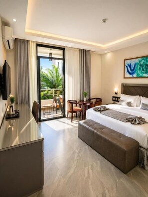 In-room safe, desk, blackout curtains, soundproofing - KIGALI SAVANNAH HOMES AND E6 APARTMENT (Kigali)