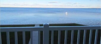 One Unit w/ Two Queen Beds | Breakfast Included | Direct Pool & Jacuzzi Access