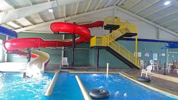 Una piscina techada