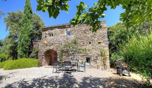 Outdoor dining - Vrbo Property (CHIATRA DI VERDE)