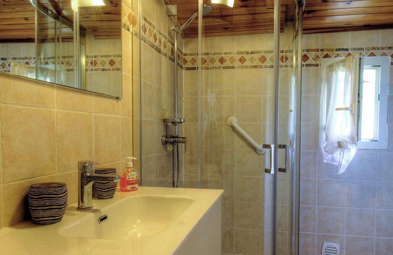 Douche, séchoir à cheveux