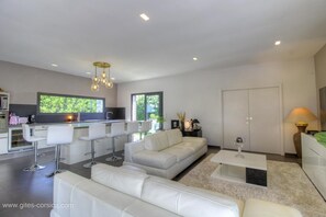 Living area - Vrbo Property (PORTO VECCHIO)