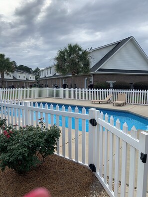 Pool - Peaceful 1-bedroom/bath with AC in Statesboro (Statesboro)