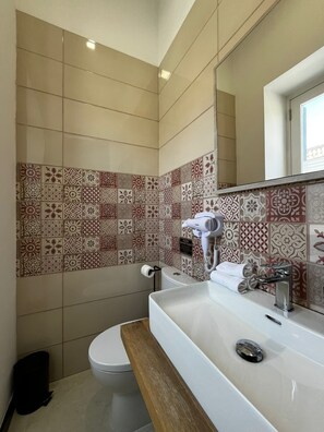 Bathroom - Central Hostel Malta (Birkirkara)