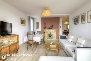 Living area - Cours Napoleon - AJACCIO (AJACCIO)