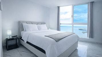Room, 1 Bedroom, Accessible, Smoking | 1 bedroom