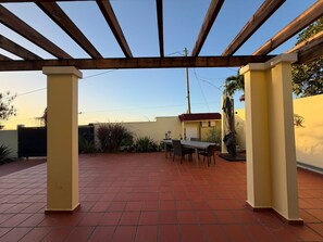 Outdoor dining - Villa with Private Pool and Sea View (Luquillo)