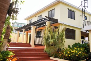 Exterior - Villa with Private Pool and Sea View (Luquillo)