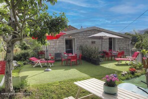 Outdoor dining - Nanu - AULLENE - Gîte (AULLENE)