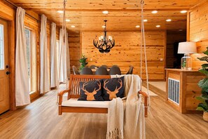 Interior - Zennessee Luxe・IndoorPool・MtnViews・HotTub・Theater・EVCharger・PetsWelc (Sevierville)