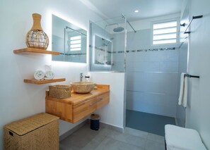 Bathroom - Villa with private pool - Grand-Bourg - Near beach (Grand-Bourg)